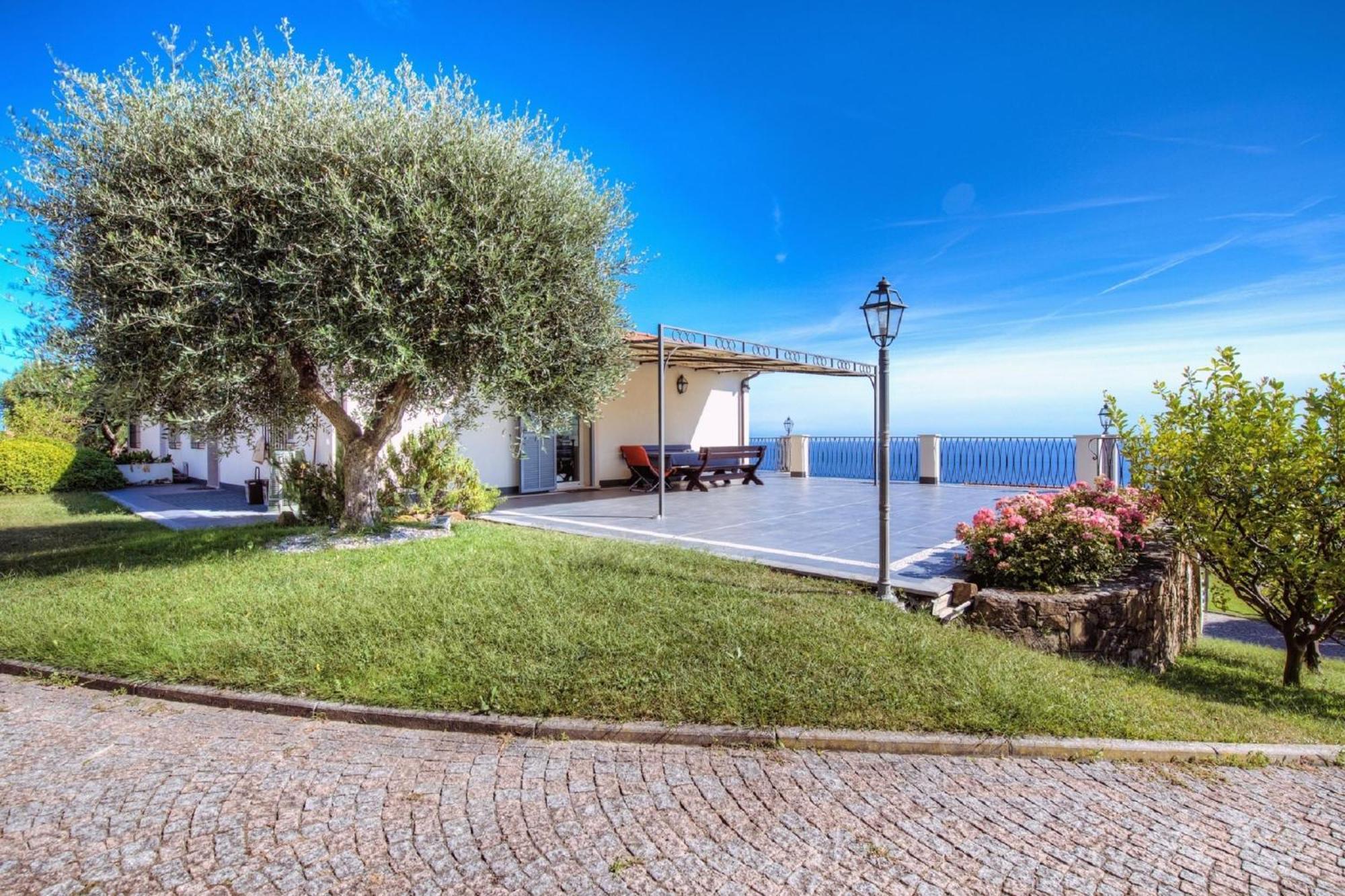 Villa Lucia Riviera Dei Fiori Pool - Happy Rentals Sanremo Exteriér fotografie