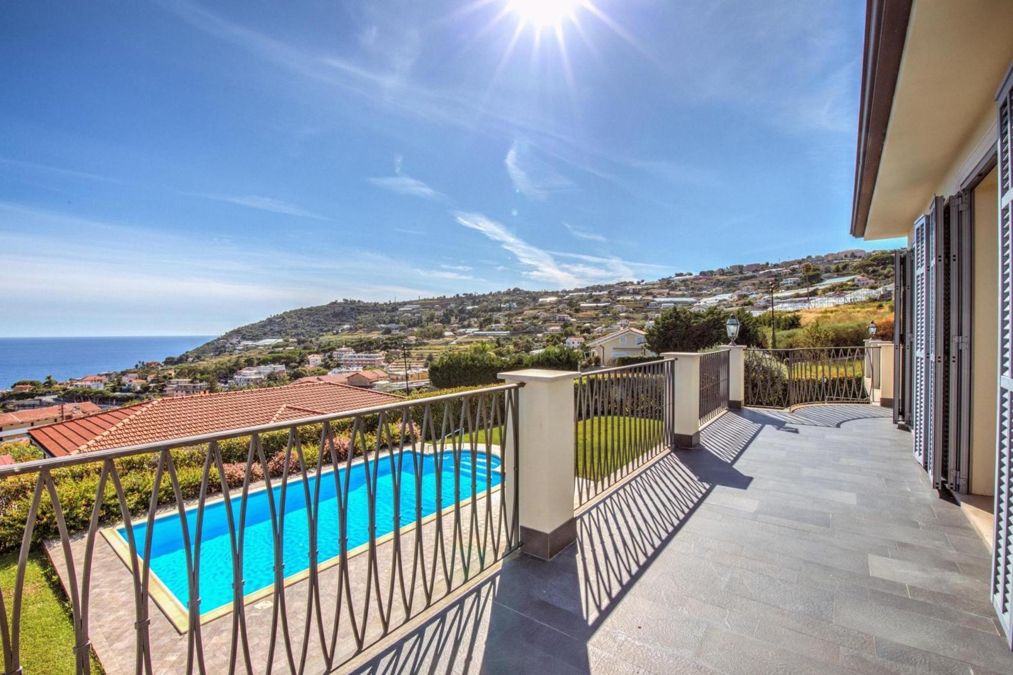 Villa Lucia Riviera Dei Fiori Pool - Happy Rentals Sanremo Exteriér fotografie